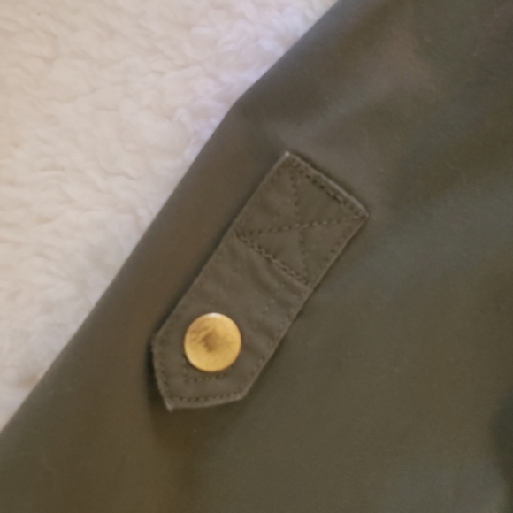 JONES NEW YORK Women's Army Green Jacket with Snap Buttons. Size Large. - Picture 5 of 6